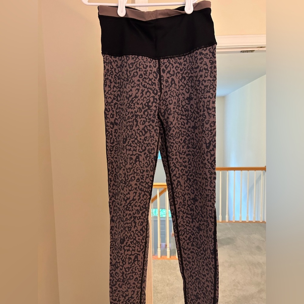 Mono B leggings